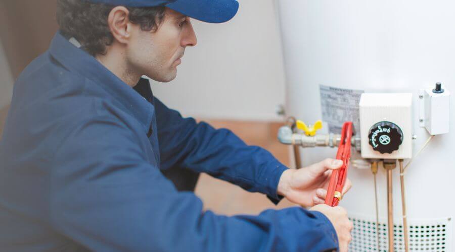 Professional Tankless Water Heater Installation in Phillipsburg, KS